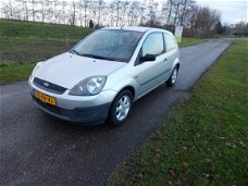 Ford Fiesta - 1.3-8V Champion Nieuwe APK