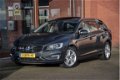 Volvo V60 - D6 285PK AWD PIH SUMMUM GEARTRONIC - 1 - Thumbnail