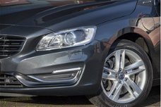 Volvo V60 - D6 285PK AWD PIH SUMMUM GEARTRONIC