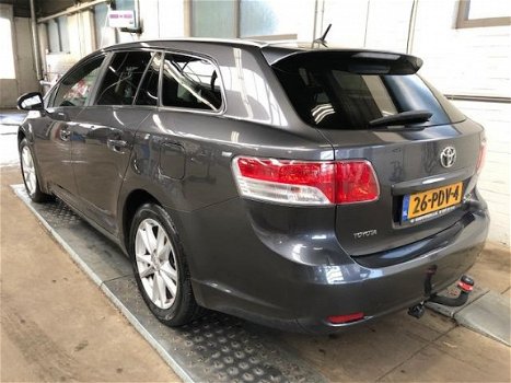 Toyota Avensis Wagon - 1.8 VVTi Business Navigatie Trekhaak - 1