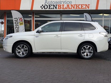 Mitsubishi Outlander Sport - 2.0 PHEV Instyle BJ.2014 / Prijs 15.250 Excl. BTW / Pakket /Navi / VOL - 1