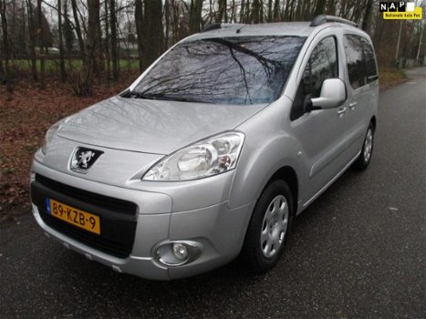 Peugeot Partner Tepee - 1.6 VTi XT Executive climat control, trekhaak, - 1