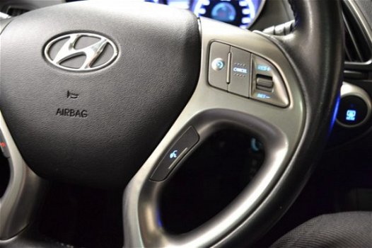 Hyundai ix35 - 2.0i Style | Panoramadak | LM Velgen | Navigatie - 1