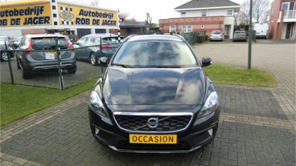 Volvo V40 Cross Country - 1.6 D2 Panoramadak Trekhaak Half Leder Stoelverw. Voorruitverw. Navi Ecc-A - 1