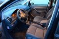 Volkswagen Touran - 1.6-16V FSI Business 7 persoons / Clima / Cruise / Trekhaak - 1 - Thumbnail
