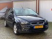 Ford Focus Wagon - 1.6-16V Futura AUTOMAAT Nette auto WEINIG KM - 1 - Thumbnail