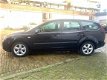 Ford Focus Wagon - 1.6-16V Futura AUTOMAAT Nette auto WEINIG KM - 1 - Thumbnail