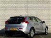 Volvo V40 - D2 Momentum - 1 - Thumbnail