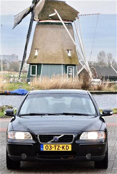 Volvo S60 - 2.4 Momentum Dealer auto. Onderhoud aanwezig - 1