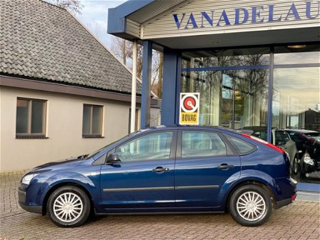 Ford Focus - 1.6-16V Champion Airco Cruise Elek.Pakket NL-Auto NAP - 1