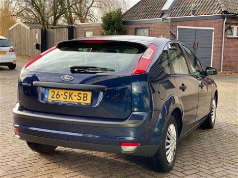 Ford Focus - 1.6-16V Champion Airco Cruise Elek.Pakket NL-Auto NAP - 1