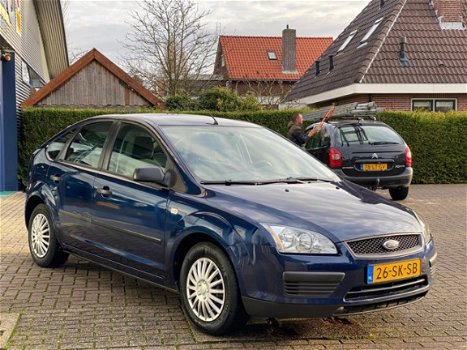 Ford Focus - 1.6-16V Champion Airco Cruise Elek.Pakket NL-Auto NAP - 1