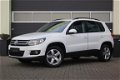 Volkswagen Tiguan - 1.4 TSI Sport&Style Bluemotion wit - 1 - Thumbnail