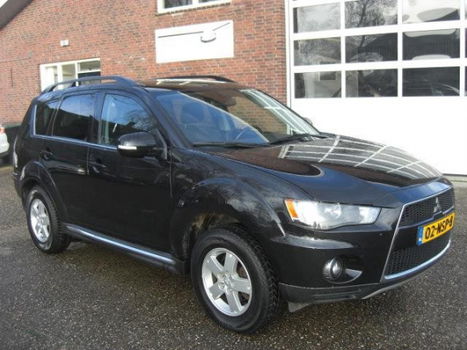 Mitsubishi Outlander - 2.2 DI-D Intense - 1