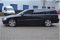 Volvo V70 - R AWD 300 pk - 1 - Thumbnail