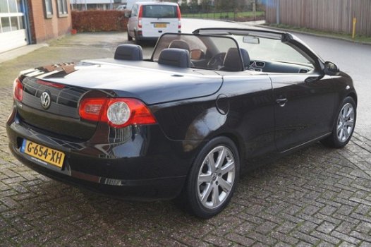 Volkswagen Eos - 2.0-16v FSI * PANO * LEER * CRUISE * DEALER ONDERHOUDEN - 1