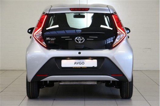 Toyota Aygo - 1.0 VVT-i X-Fun VOORRAAD VOORDEEL - 1