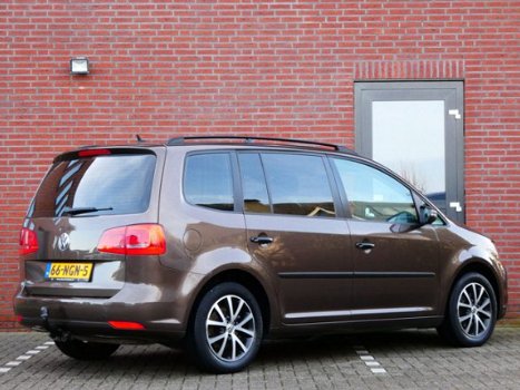 Volkswagen Touran - 1.2 TSI | Trekhaak | Sportvelgen | - 1