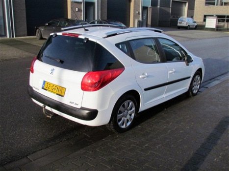 Peugeot 207 - SW XS PREMIÈRE 1.6 HDIF 16V 90PK - 1