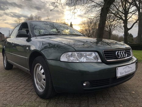 Audi A4 - 1.6 Advance | 113 dkm | 2e eig | PDC | Youngtimer | - 1