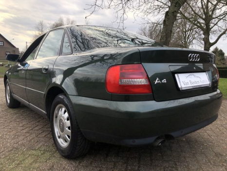 Audi A4 - 1.6 Advance | 113 dkm | 2e eig | PDC | Youngtimer | - 1