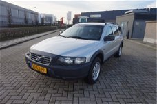 Volvo XC70 - 2.5 T Geartronic Comfort Line , AUTOMAAT, AIRCO, CRUISE CONTROLE, PARROT, HALF LEDER, Z