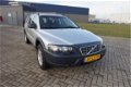 Volvo XC70 - 2.5 T Geartronic Comfort Line , AUTOMAAT, AIRCO, CRUISE CONTROLE, PARROT, HALF LEDER, Z - 1 - Thumbnail