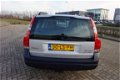 Volvo XC70 - 2.5 T Geartronic Comfort Line , AUTOMAAT, AIRCO, CRUISE CONTROLE, PARROT, HALF LEDER, Z - 1 - Thumbnail