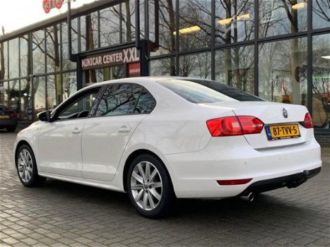 Volkswagen Jetta - 1.2 TSI Comfortline *Nieuwstaat* Pano Dak - 1