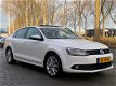 Volkswagen Jetta - 1.2 TSI Comfortline *Nieuwstaat* Pano Dak - 1 - Thumbnail