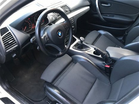 BMW 1-serie - 118i xenon/angel-eyes/pdc/sportstoelen/airco - 1