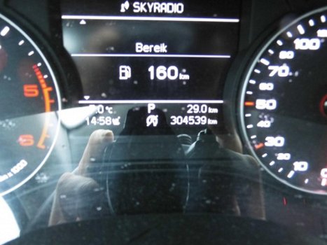 Audi A6 Avant - 2.0 TDI Business Edition /AUTOMAAT / NAVI / NAP /BTW AUTO - 1