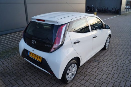 Toyota Aygo - 1.0 VVT-i x-now l Airco - 1