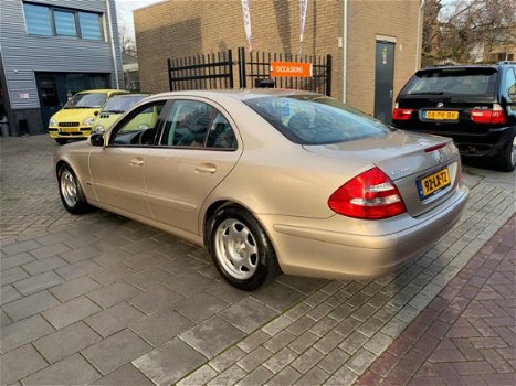 Mercedes-Benz E-klasse - 200 K. Classic 3e Eigenaar Airco NAP APK 1 Jaar - 1