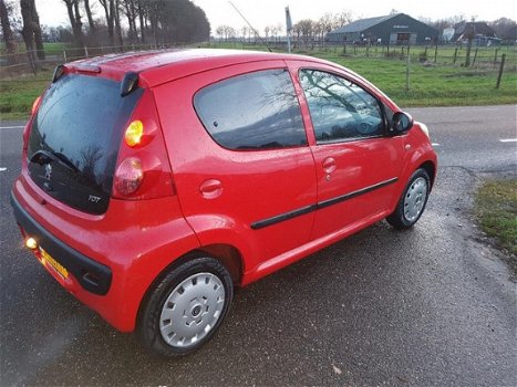 Peugeot 107 - 1.0-12V XS MET BIJNA VOL JAAR A.P.K - 1