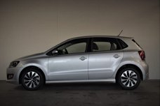 Volkswagen Polo - 1.4 TDI BlueMotion GR. NAVI/MIRRORLINK/AIRCO/LMV/ELEK