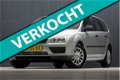 Ford Focus Wagon - 1.6-16V Champion Sport (CRUISE, NIEUWE APK, AIRCO, TREKHAAK, SPORTSTOELEN, ELEK. - 1 - Thumbnail