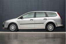 Ford Focus Wagon - 1.6-16V Champion Sport (CRUISE, NIEUWE APK, AIRCO, TREKHAAK, SPORTSTOELEN, ELEK.