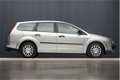 Ford Focus Wagon - 1.6-16V Champion Sport (CRUISE, NIEUWE APK, AIRCO, TREKHAAK, SPORTSTOELEN, ELEK. - 1 - Thumbnail