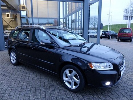 Volvo V50 - 1.6 D2 BUSINESS AIRCO-ECC NAVI LEER - 1