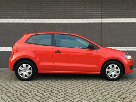 Volkswagen Polo - 1.2 6V NETTE STAAT 5-ZIT CENTRALE VERGRENDELING AIRCO - 1