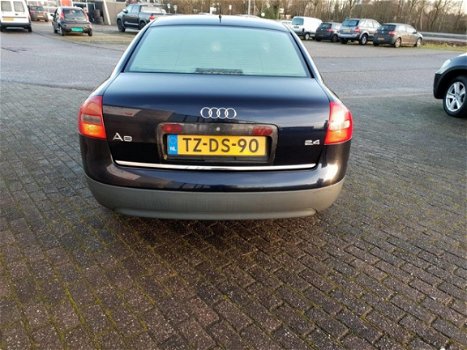 Audi A6 - 2.4 5V Advance - 1