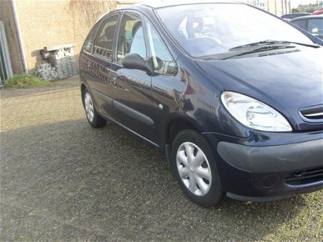 Citroën Xsara Picasso - 1.8i-16V Plaisir - 1