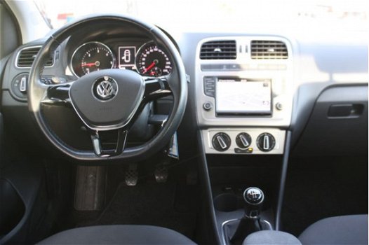 Volkswagen Polo - 1.4 TDI NAVI PDC MULTI MEDIA LM VELGEN MOOI - 1