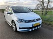 Volkswagen Touran - 2.0 TDI DSG Auto NW Model 2016 wit - 1 - Thumbnail