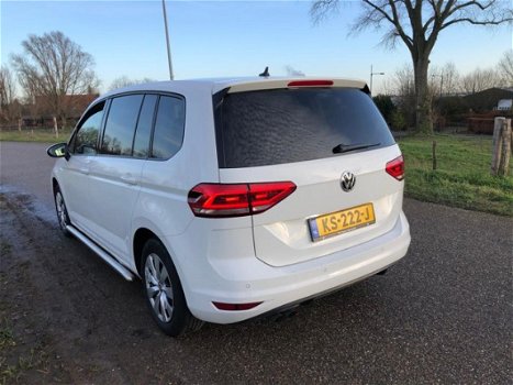 Volkswagen Touran - 2.0 TDI DSG Auto NW Model 2016 wit - 1