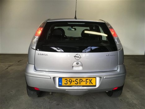Opel Corsa - 1.2-16V Silverline Automaat / Airco / cruise /Afn trekhaak / Etc - 1