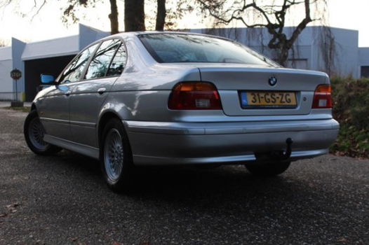 BMW 5-serie - 520i Executive 170pk Automaat Origineel NL NAP - 1