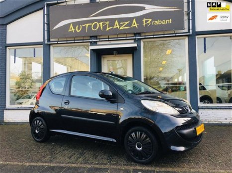 Peugeot 107 - 1.0-12V / AIRCO/ ELEKTR.PAKKET/ CV/ AUX/ USB/ APK - 1