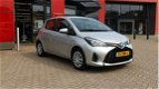 Toyota Yaris - 1.5 Hybrid Aspiration | Navigatie | Parkeer camera | Automaat | - 1 - Thumbnail